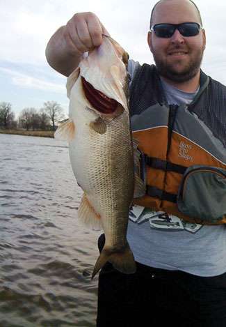 <p>
	Glenn E. Leach Jr. </p>
<p>
	11 pounds, 8 ounces<br />
	Lake Fork, Texas<br />
	3/4-ounce Northland Fishing Tackle</p>
