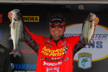 Elite Series pro Greg Hackney of Gonzales, La., is in 6th place with 31-11.