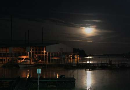 Those who launched early on Day One of the Bass Pro Shops Bassmaster Central Open finale were treated to a beautiful full moon setting over Lake Texoma.