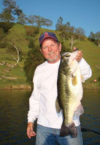 <p>
	Alan Hanson</p>
<p>
	11 pounds, 6 ounces<br />
	Santa Margarita Lake, Calif.<br />
	5-inch Senko</p>
