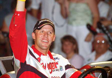 Martens rides into the arena during the 2005 Classic, not knowing whether his catch was heavy enough to win.