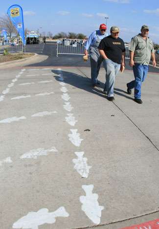The fish show the way to the Bass Pro Shop in Grapevine, Texas, site of the Central Open weigh-in Saturday.