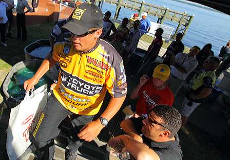 Terry Scroggins takes the stage with five fish weighing 13-15 ounces, enough to stand in fourth place on Day Three.