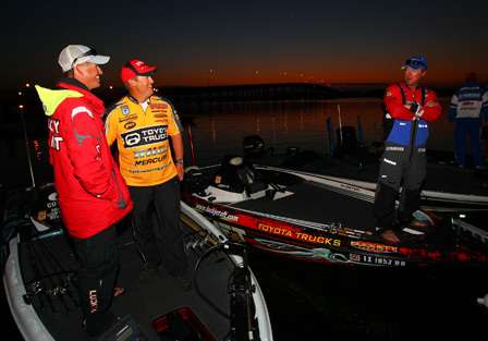 Casey Ashley, Terry Scroggins and Kelly Jordon were talking a little trash before launch time. 
