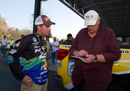 Elite series rookie Ott Defoe chats with his co-angler.