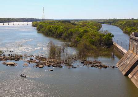 Wilson Dam separates the two lakes available to the Elite Series anglers competing in the Alabama Charge. 