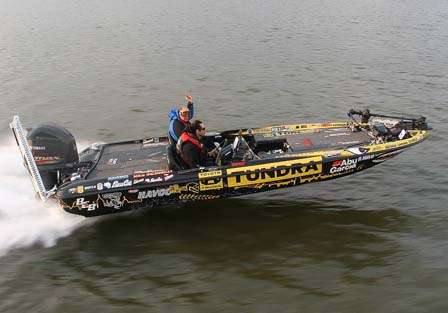 Michael Iaconelli started the day in 11th place.

