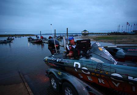Keith Combs backs his boat into Toledo Bend Reservoir.