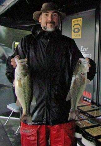 North Carolina's Steve Dyer caught one of only three limits on Day Three to lead his team to victory.