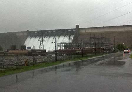 <p>
	The flood gates at Table Rock Dam were opened wide Monday afternoon after the lake rose 10 feet overnight.</p>
