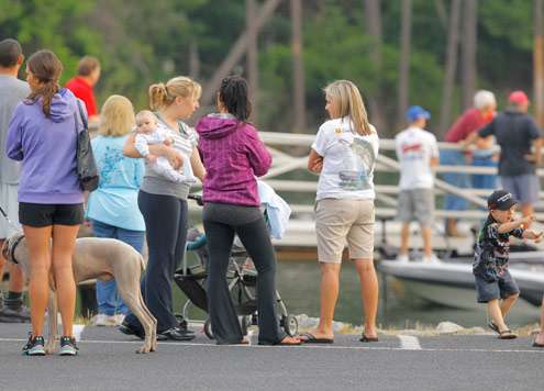 <p>
	Family and pets watch the anglers leave the marina to begin Day Two of competition on Lake Murray.</p>
