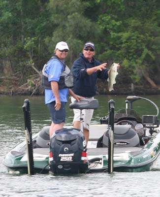 <p>
	Hite explains to the spectators and media that a second bass was hooked on his topwater bait but shook loose.</p>
