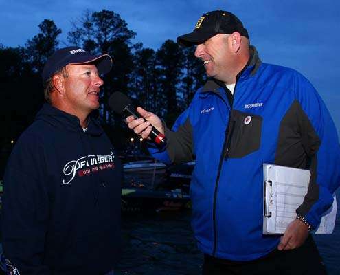 <p>
	Davy Hite is interviewed by Dave Mercer prior to the take-off. Hite started the day in third place.</p>
