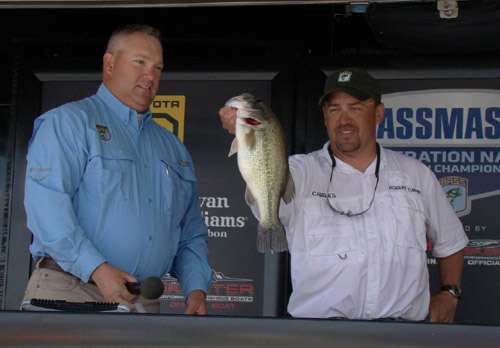<p>
	Robert Turpin's 4-10 largemouth earned big fish honors for the angler from Idaho.</p>
