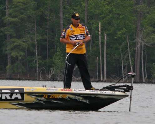<p>
	After getting a quick limit, Scroggins switches lures to try and entice a bigger bite.</p>
