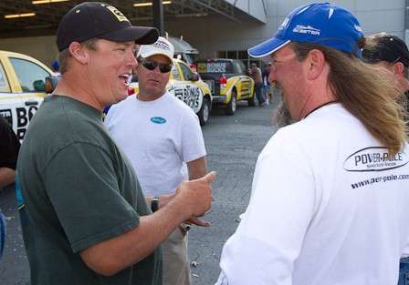 <p>
	TTBAOY leader Terry Scroggins jokes around with Tony Chachere, who roomed with the Lanes during the Lake Norman event.</p>
