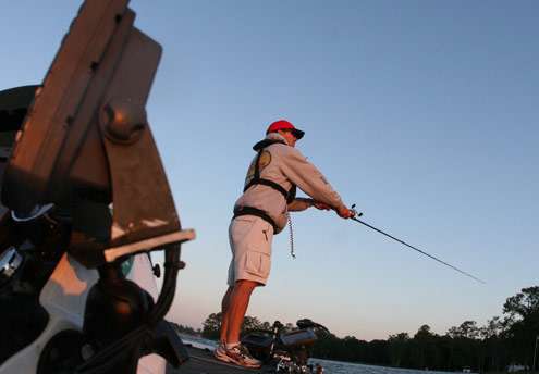 <p>
	Edwin Evers was looking to continue moving up in the tournament and Toyota Tundra Bassmaster Angler of the Year race.</p>
