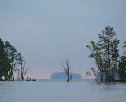 <p>
	Anglers were hoping to take advantage of the early launch time and a topwater bite.</p>
