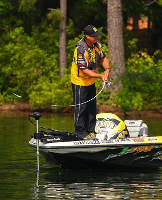 <p>
	Terry Scroggins said he missed the early morning bite and only had 7 pounds in the live well at noon.</p>
