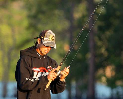 <p>
	Iaconelli pulls out a jerkbait.</p>
