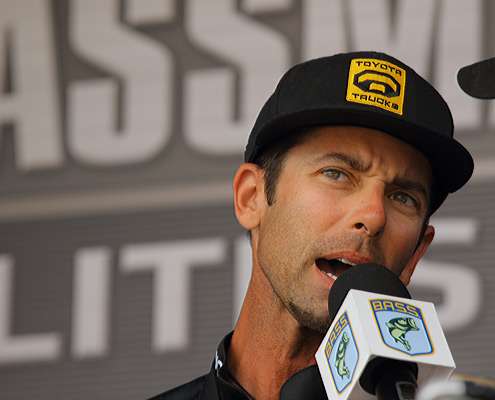<p>
	Mike Iaconelli caught the biggest bag of the day Saturday to vault into second place.</p>
