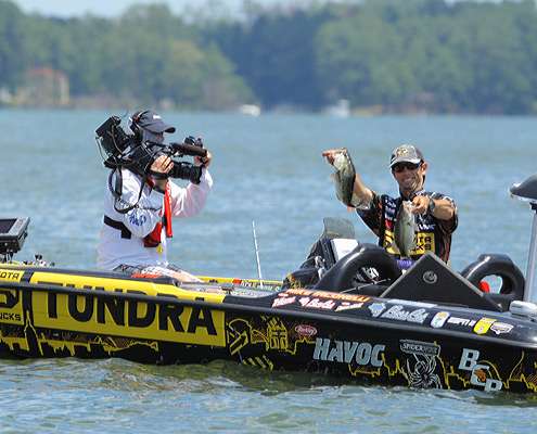 <p>
	With a run through two more Elite events and the Toyota Trucks All-Star Week, Ike could match the streak of limits with 57.</p>
