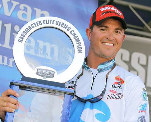<p>
	Nothing but smiles for Ashley after winning his second Elite Series event.</p>
