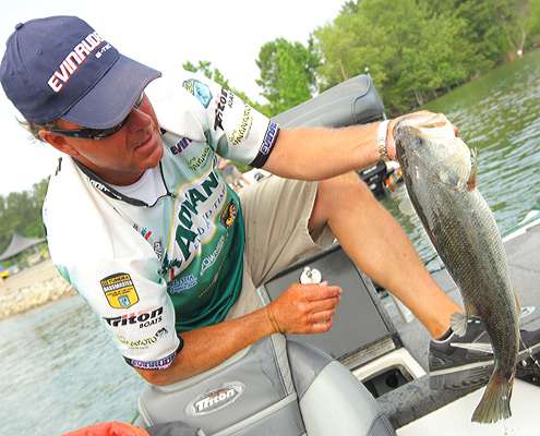 <p>
	Davy Hite pulls out another good keeper bass on Thursday.</p>
