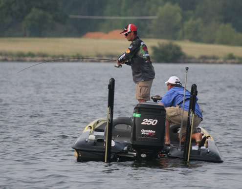 <p>
	Butcher hooks up on light line during the second day of competition.</p>
