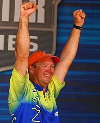 <p>
	This marks the second Elite Series victory for Kennedy, who last won in 2007 with a record-breaking bag on Clear Lake.</p>
