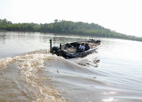 <p>
	 </p>
<p>
	Evers roars away to visit more areas on the Arkansas River on the second day of practice.</p>
