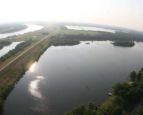 <p>
	The Arkansas River is to the far left and the area in the Pine Bluff Harbor where Denny Brauer and Jonathon VanDam are fishing is on the outer edge of the right frame.</p>
