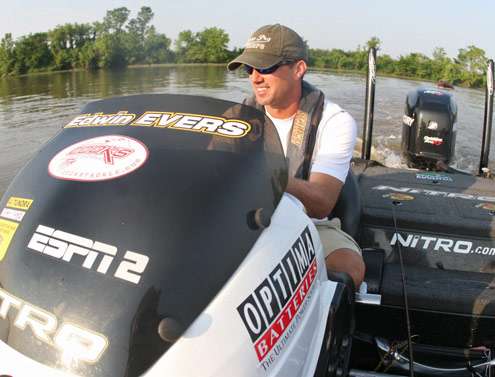 <p>
	 </p>
<p>
	With two events to go, Edwin Evers is right in the thick of the Toyota Tundra Bassmaster Angler of the Year race.</p>
