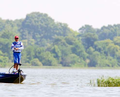 <p>
	Dean Rojas was away from the crowds casting his signature series Spro frog. </p>
