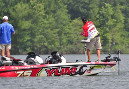 <p>
	Matt Reed fights a bass to the boat as it tries to jump across his trolling motor.</p>
