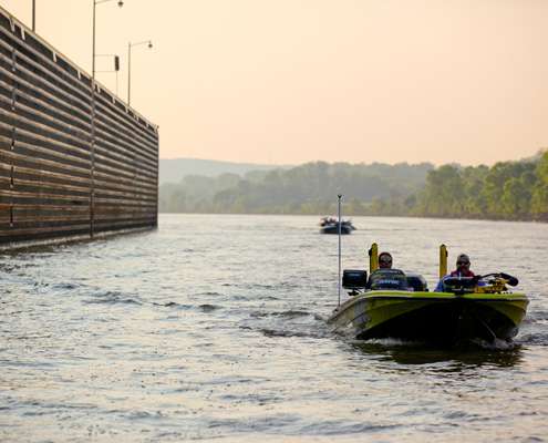 <p>
	 </p>
<p>
	Skeet Reese was one of the last boats in the lock. </p>
