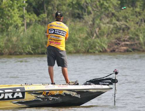 <p>
	Terry Scroggins came into this event leading the Toyota Tundra Bassmaster Angler of the Year race.</p>
