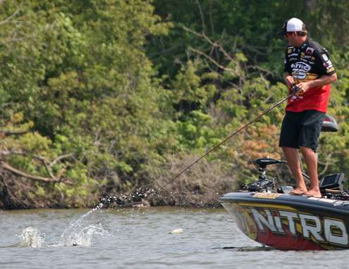 <p>
	This next bass made a big splash on the surface while VanDam was reeling it in.</p>
