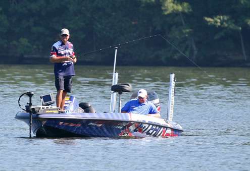 <p>
	David Walker got off to a quick start on Day One of the Dixie Duel and was having a relaxing afternoon.</p>

