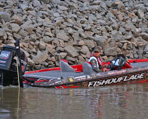 <p>
	Arkansas River expert Greg Hackney pulls his boat into familiar water.</p>
