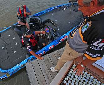 <p>
	Leader Denny Brauer was the first boat out on Saturday.</p>
