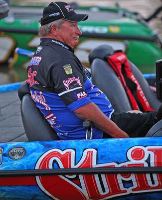 <p>
	Leader Denny Brauer said he slept well Saturday night and was ready for the final.</p>
