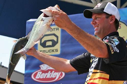 <p>
	 </p>
<p>
	Kevin VanDam weighed early and showed he has the fish to take over the TTBAOY lead.</p>
