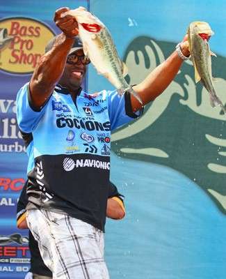 <p>
	The smile is back and so is the frog, making Ish Monroe dangerous wherever he throws. If fun is the key to fishing well, Ish showed it with four top 12s on the season, including fourths in the final two events that helped end a two-year Classic drought. His resurgence has been compelling enough to bring in the fourth-most votes in Region 4.</p>
