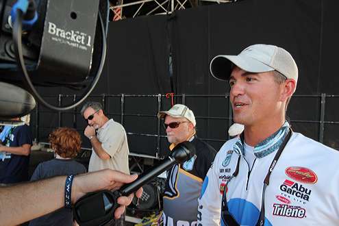 <p>
	Casey Ashley talks about his fishing, adding that he needs to change things up Saturday.</p>

