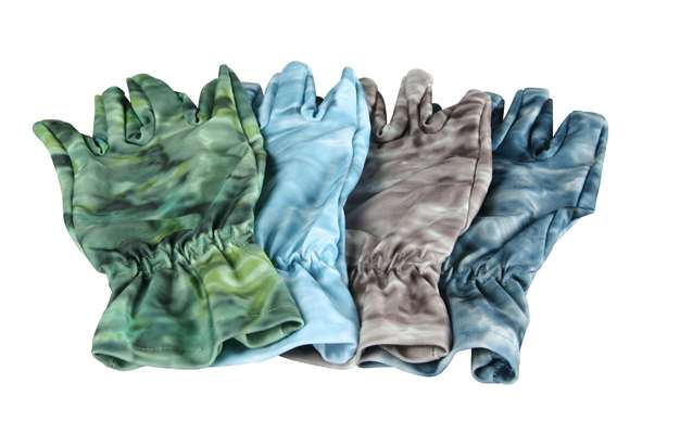 <p>
	<strong>Aqua Design: Sunguard Fingerless Gloves</strong></p>
<p>
	These angling gloves not only protect your hands from sunburn, they also camouflage them from the fish by matching up with the sky behind you as you fish. The gloves come in four marbled natural skyward camo colors.</p>

