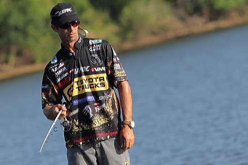 <p>
	 </p>
<p>
	Mike Iaconelli, matched up against Ott Defoe, is all focus early.</p>
