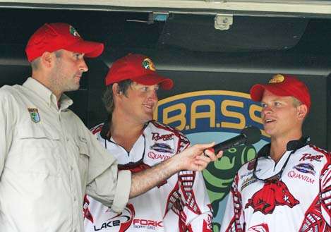 <p>
	 </p>
<p>
	Kyle Billingsley answers a question about tough conditions on the Arkansas River that put him and Arkansas teammate Mook Miller in 10<sup>th</sup> place.</p>
