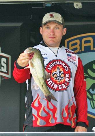 <p>
	 </p>
<p>
	Louisiana-Lafayette angler Cody McCrary shows off his teamâs one fish that weighed 3-13.</p>
