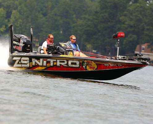 <p>
	In his typical style, Kevin VanDam was running and gunning several waypoints. </p>
